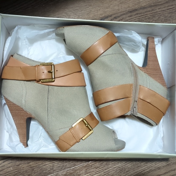 Matisse Ankle Boots, 9.5M - Picture 2 of 4